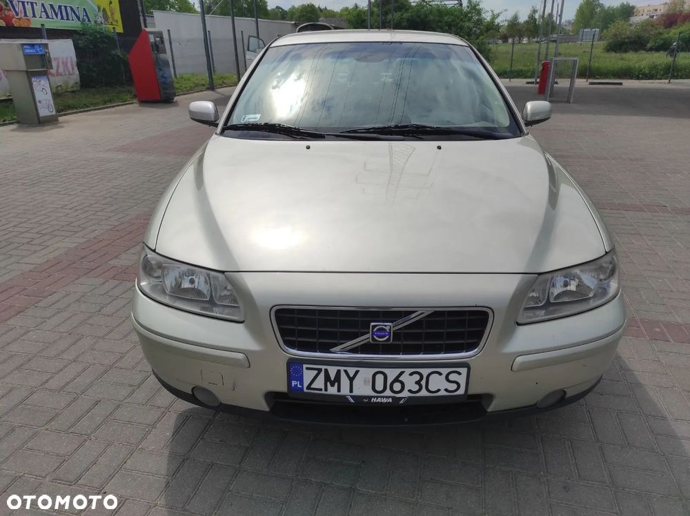 Volvo S60 - 1