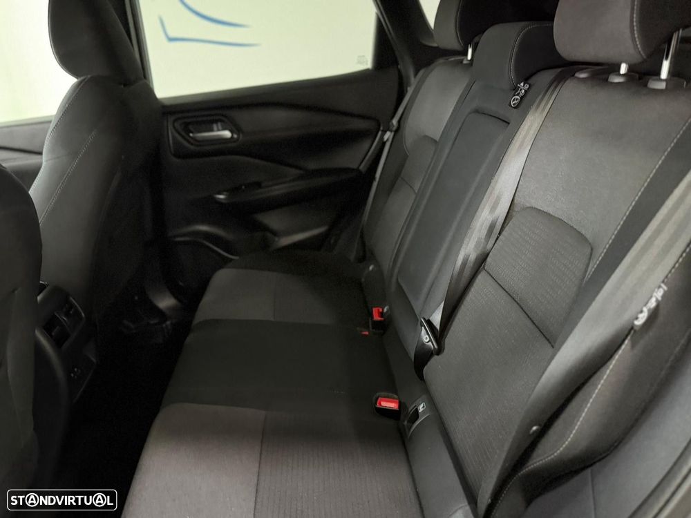 Nissan Qashqai 1.3 DIG-T N-Connecta Xtronic - 5