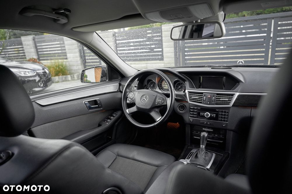 Mercedes-Benz Klasa E - 28