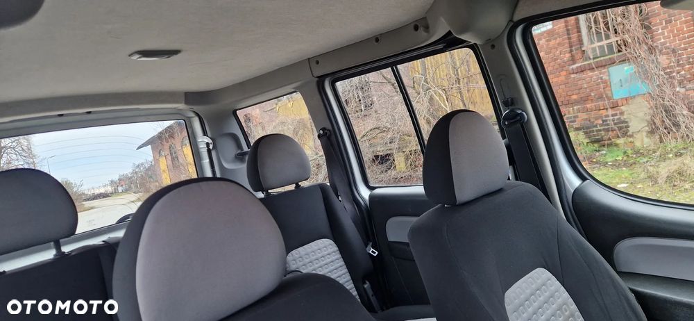 Fiat Doblo - 21