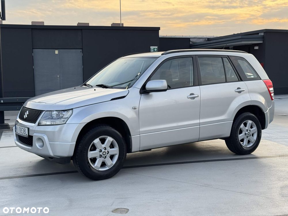 Suzuki Grand Vitara 2.0 Comfort - 3