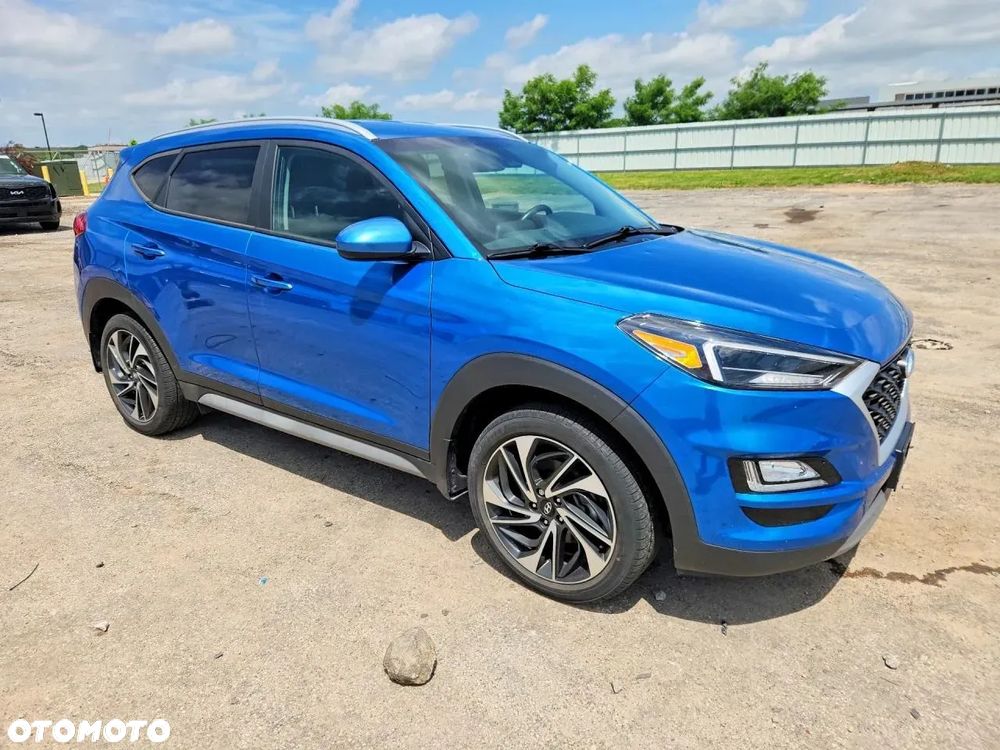Hyundai Tucson - 2