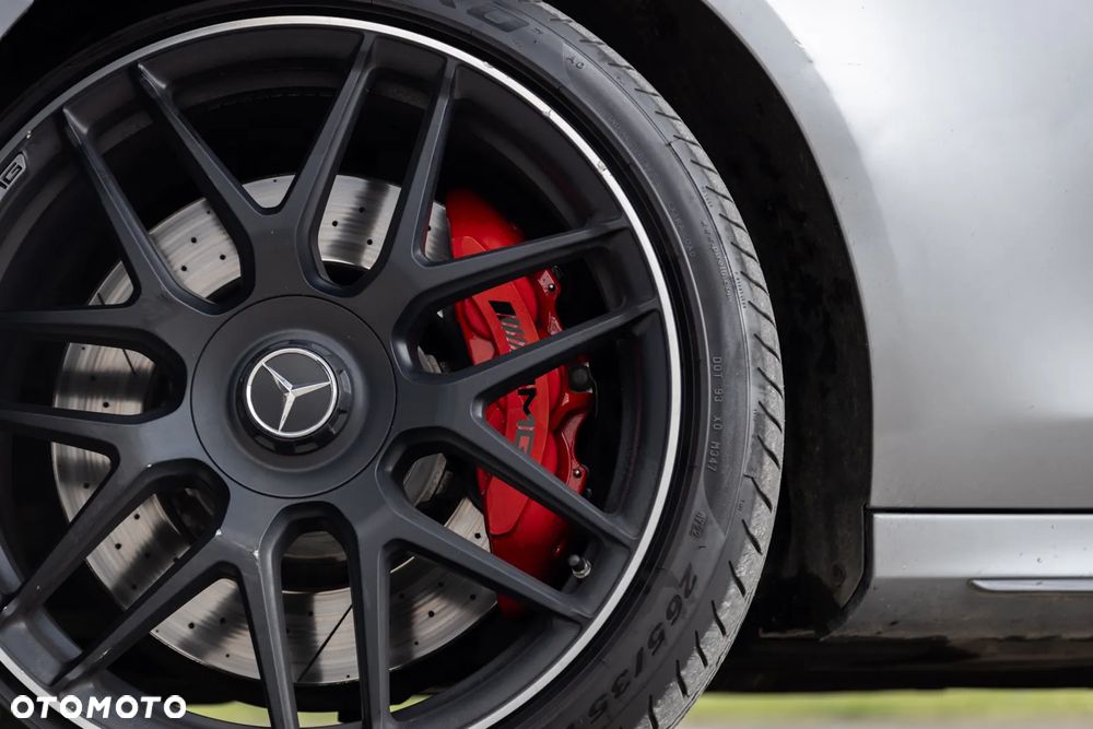 Mercedes-Benz Klasa E AMG 63 S 4-Matic+ - 13