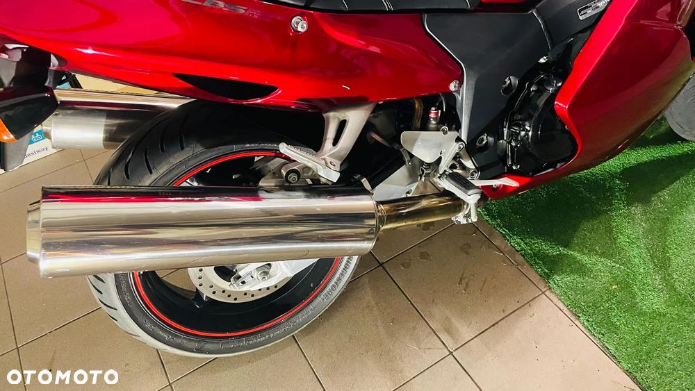 Honda CBR - 16