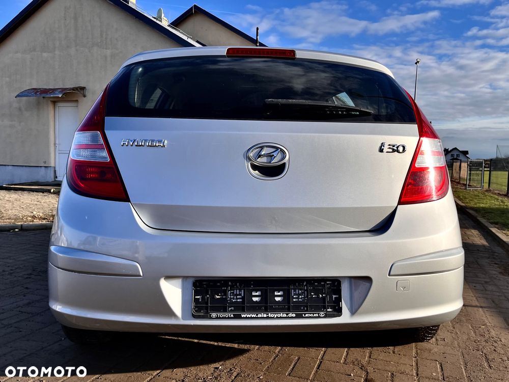 Hyundai i30 1.4 Classic + - 4
