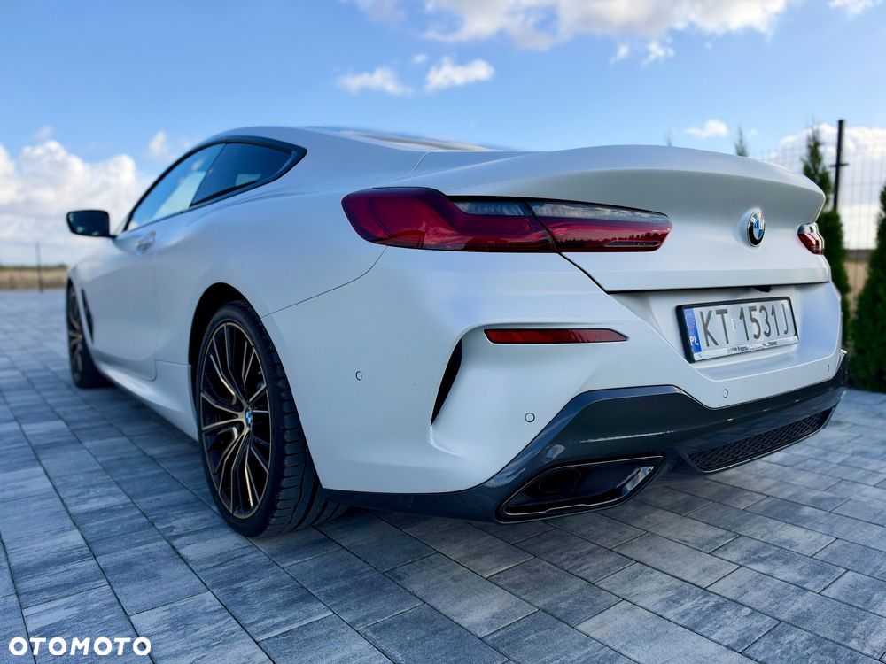 BMW Seria 8 840d xDrive mHEV - 19