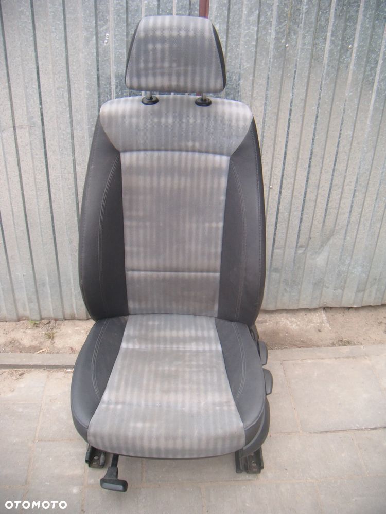 bmw 1 e87 5d fotel lewy kierowcy - 1