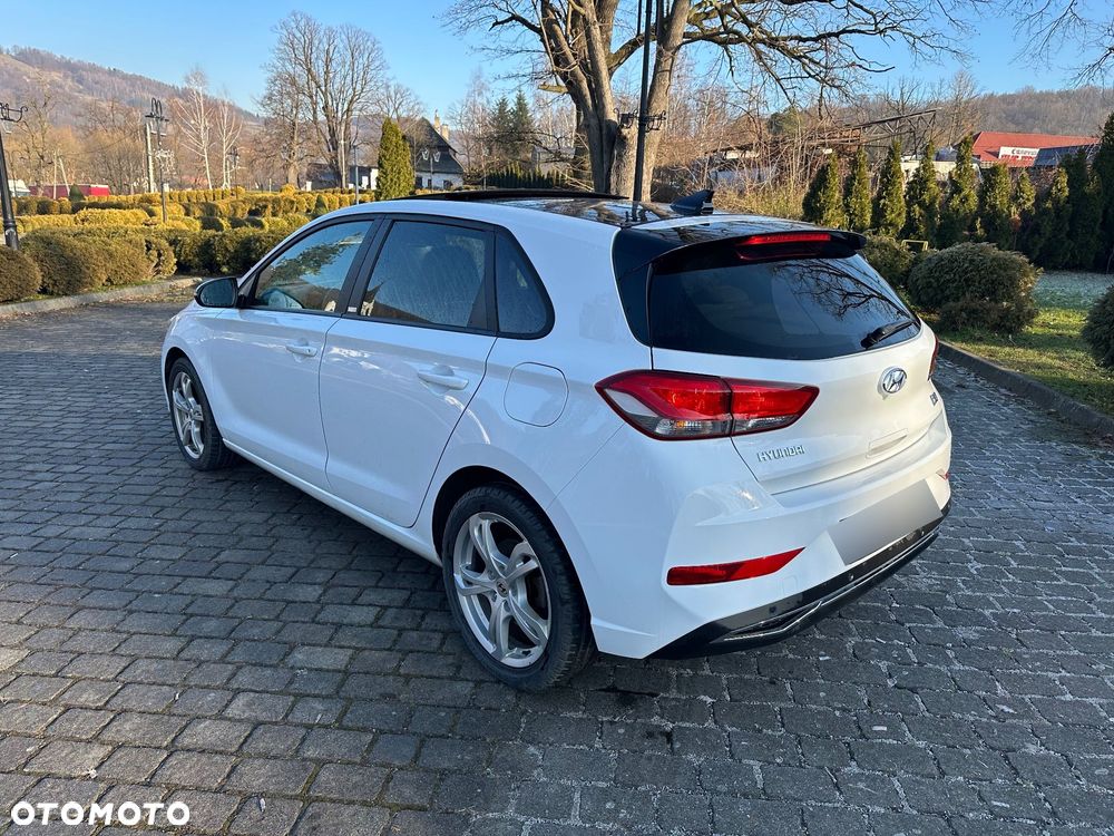 Hyundai i30 1.6 CRDI Premium - 4