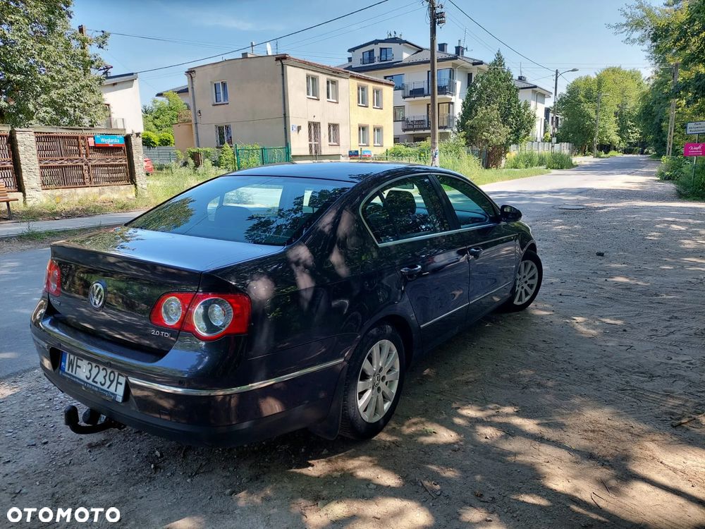 Volkswagen Passat - 5