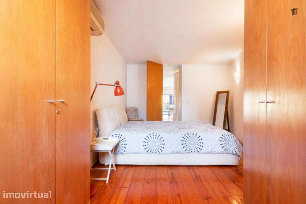 Apartamento com 1 quartos - localizado em Rato Lisbon - Grande imagem: 2/6