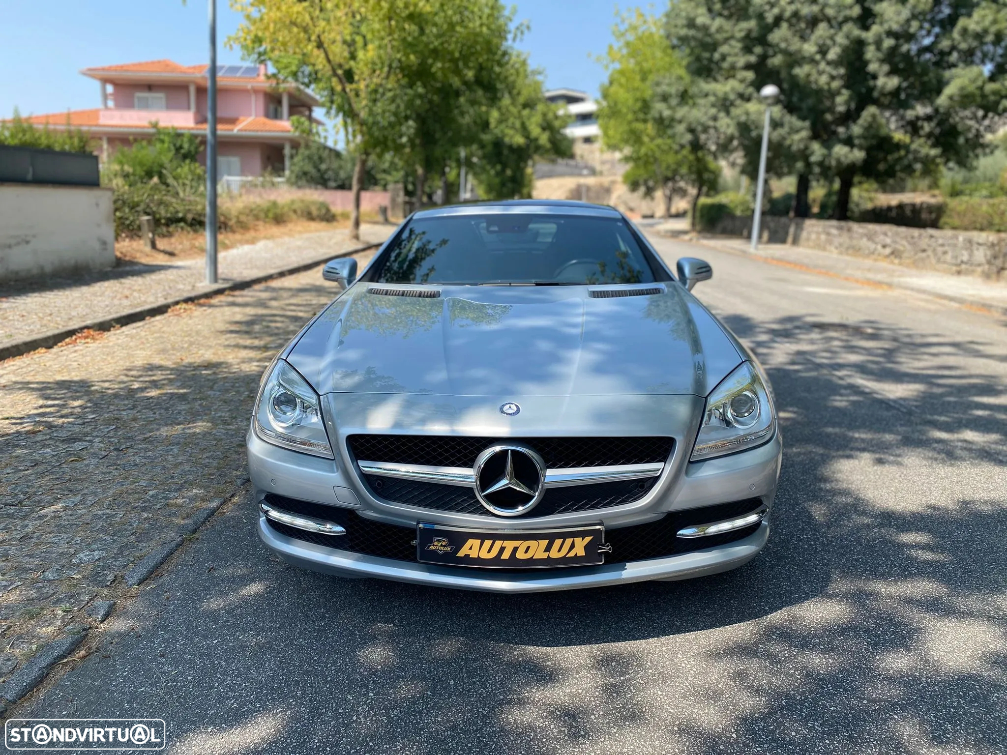 Mercedes-Benz SLK 200 BlueEFFICIENCY Roadster pur - 2