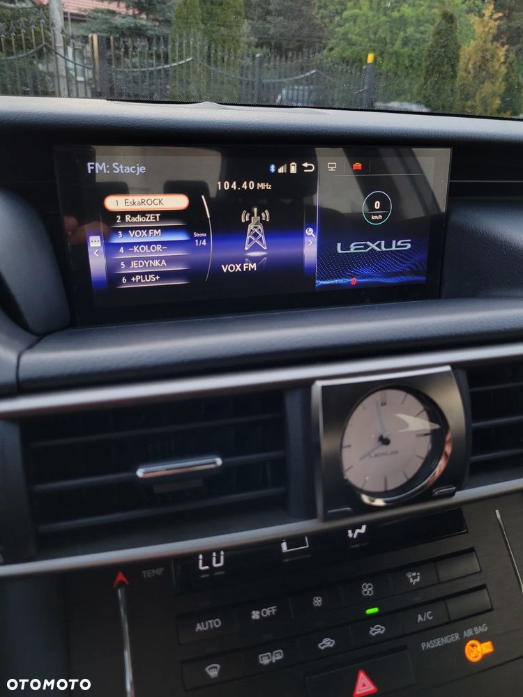 Lexus IS 200t / 300 Black - 29