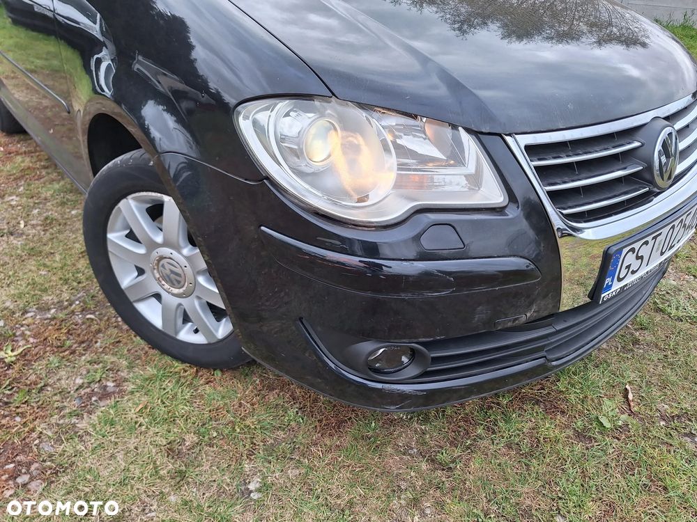Volkswagen Touran - 5