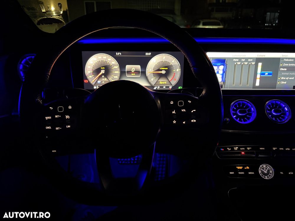 Mercedes-Benz E 220 d T 9G-TRONIC AMG Line - 19