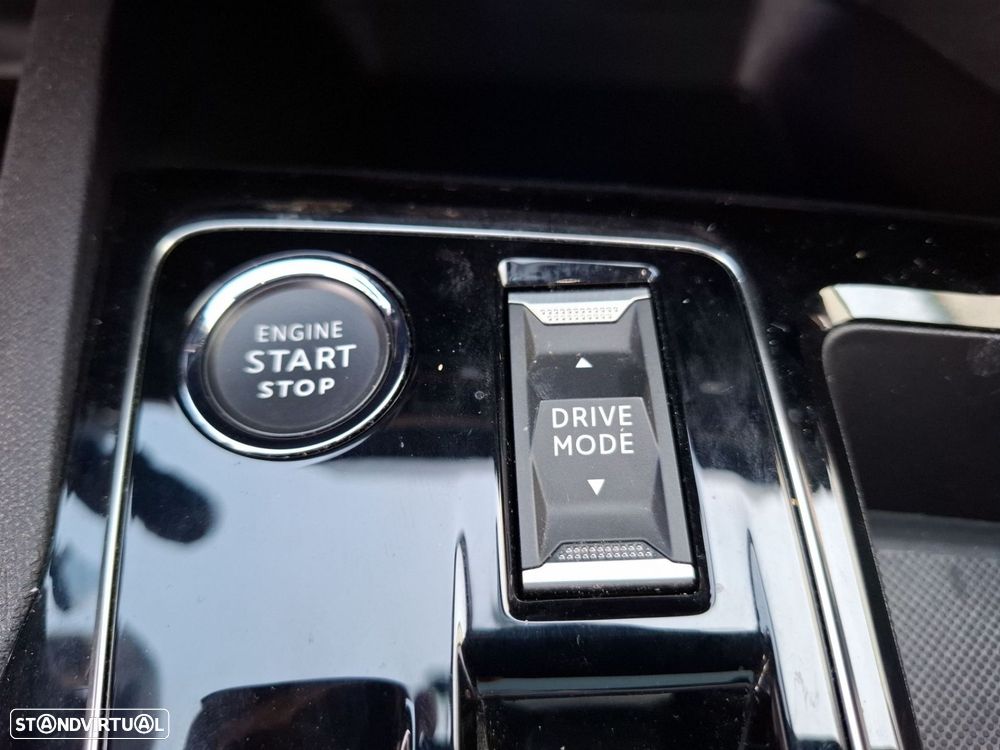 Peugeot 3008 1.6 Hybrid GT e-EAT8 - 20