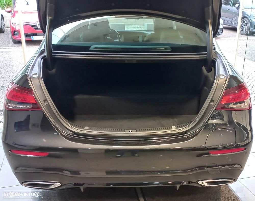 Mercedes-Benz E 300 de AMG Line - 27
