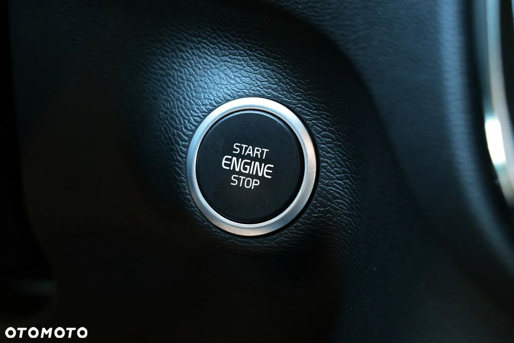 Volvo XC 40 B3 Core - 19