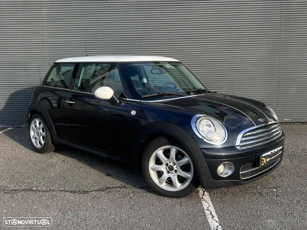 MINI 3 Portas Cooper D - 1