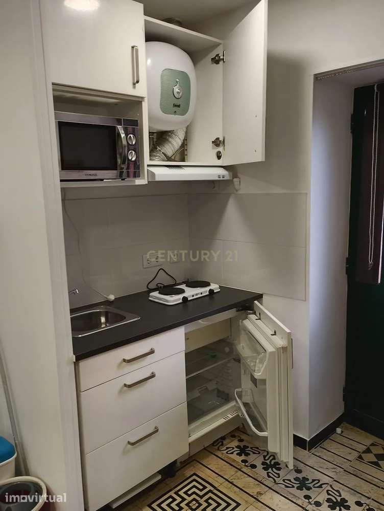 Arrecadação Transformada em Apartamento   PENHA DE FRANÇA- LISBOA - Grande imagem: 4/10