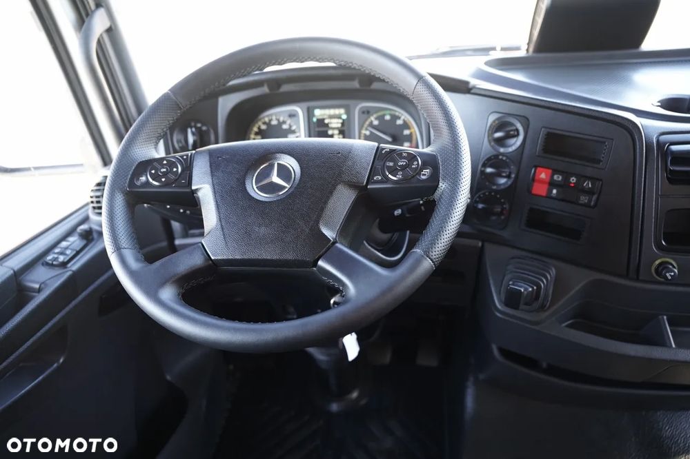 Mercedes-Benz ATEGO 1221 / 4X2 / KONTENER / WINDA DHOLLANDIA - 1 500KG / AUTOMAT / EURO 6 - 29