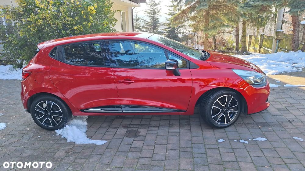 Renault Clio 1.2 16V 75 Life - 5