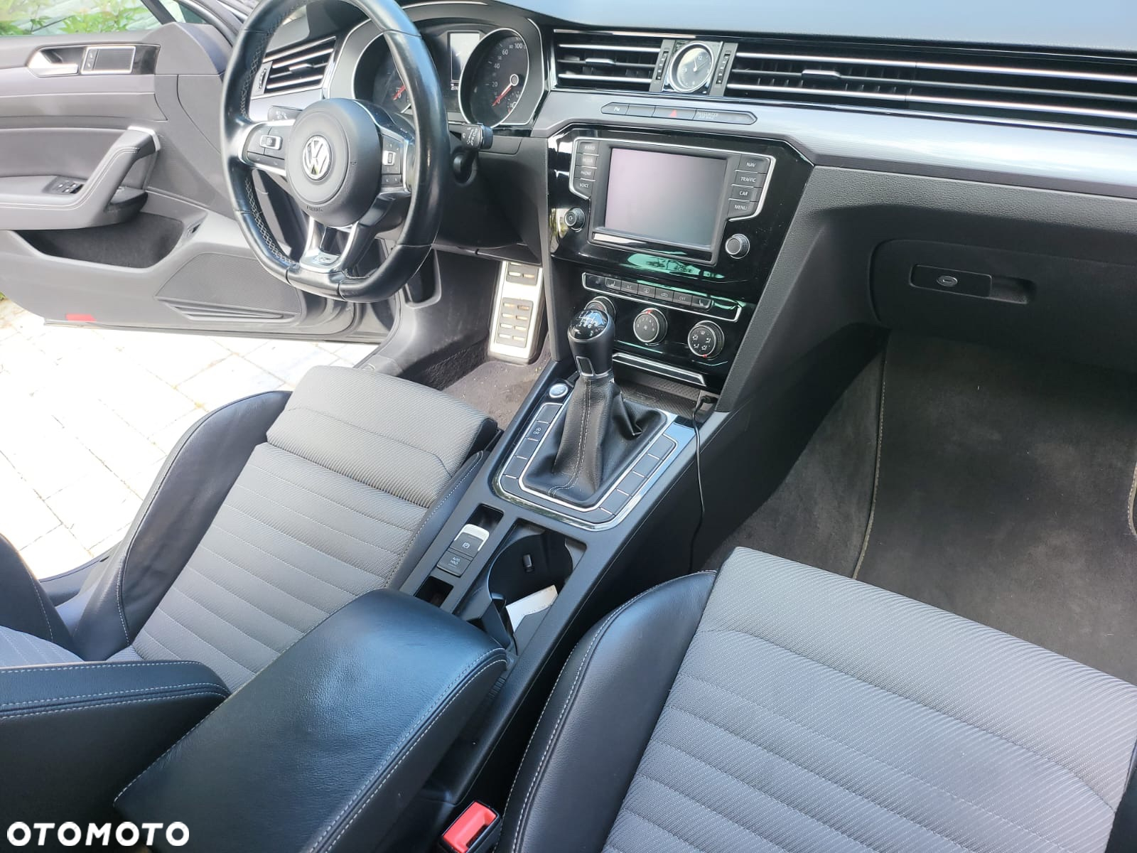 Volkswagen Passat 2.0 TDI SCR Trendline - 9