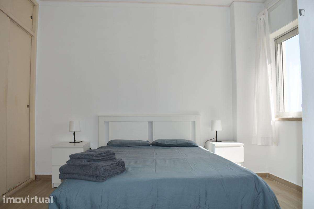 Apartamento com 1 quartos - localizado em Portimao - Grande imagem: 2/12