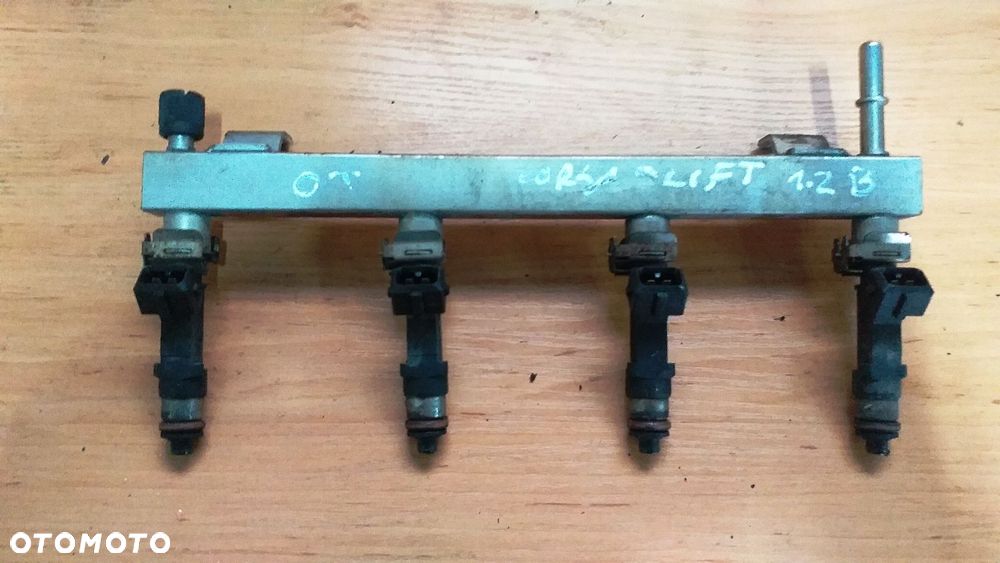Listwa wtryskowa wtryskiwacze Opel Corsa D Lift 1.2 B 0280151239 55562258 0280158181 - 1