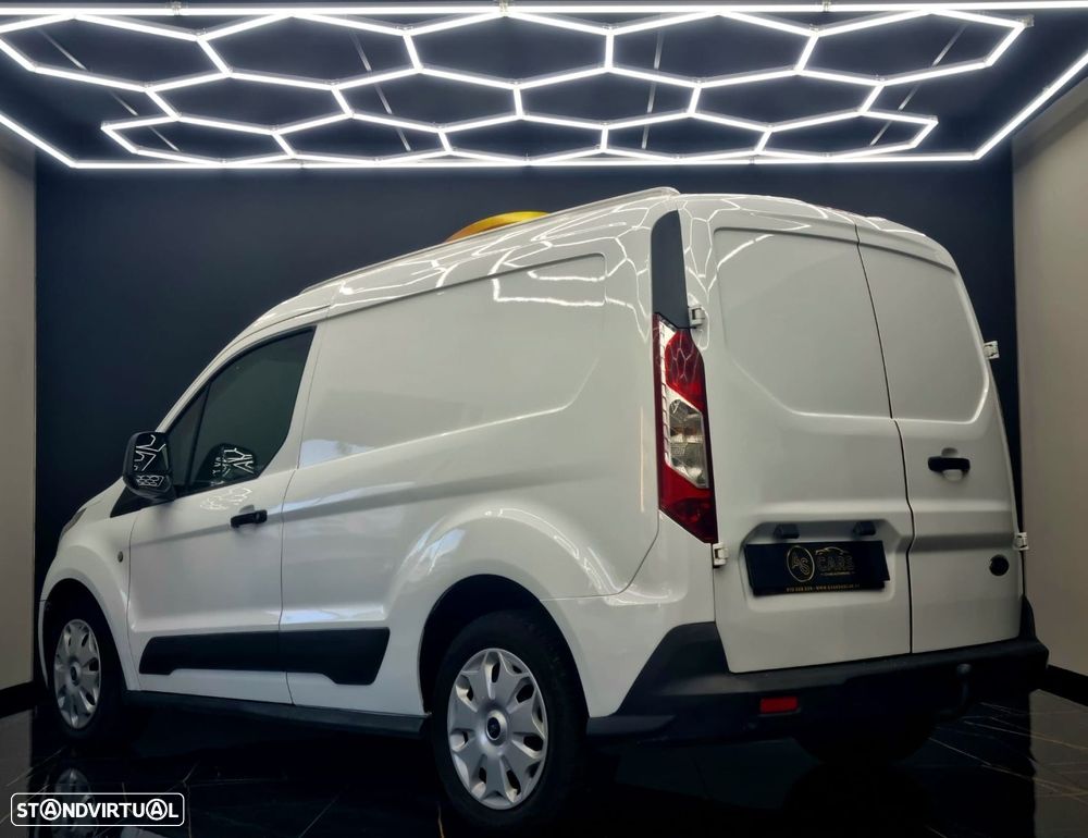 Ford Transit Connect - 8