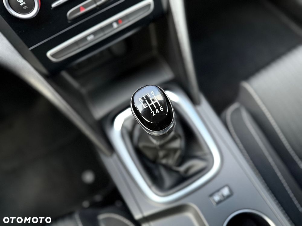 Renault Megane ENERGY TCe 130 BUSINESS - 20