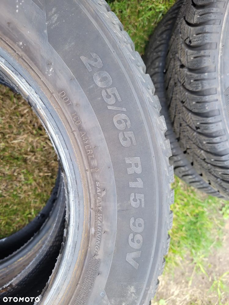 2 opony wielosezon 205/65/15  99v kumho - 7