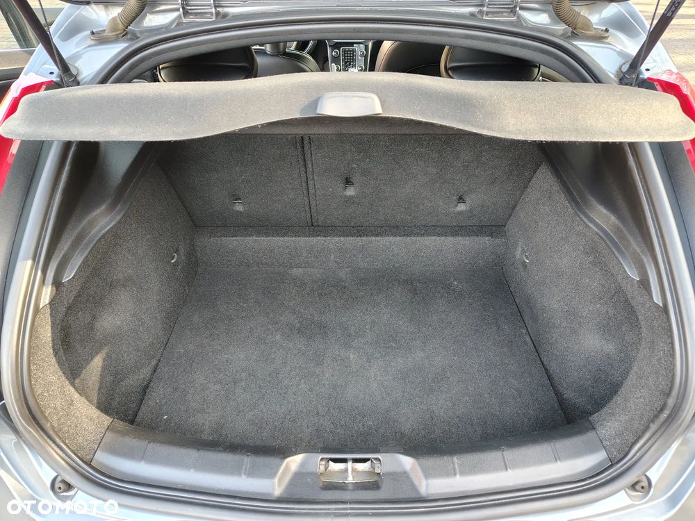 Volvo V40 D4 RDesign - 18