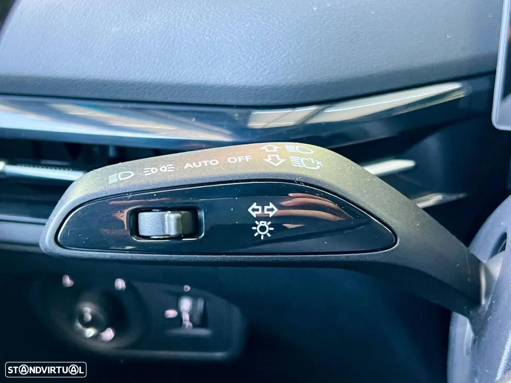MG MG4 64 kWh Luxury - 18