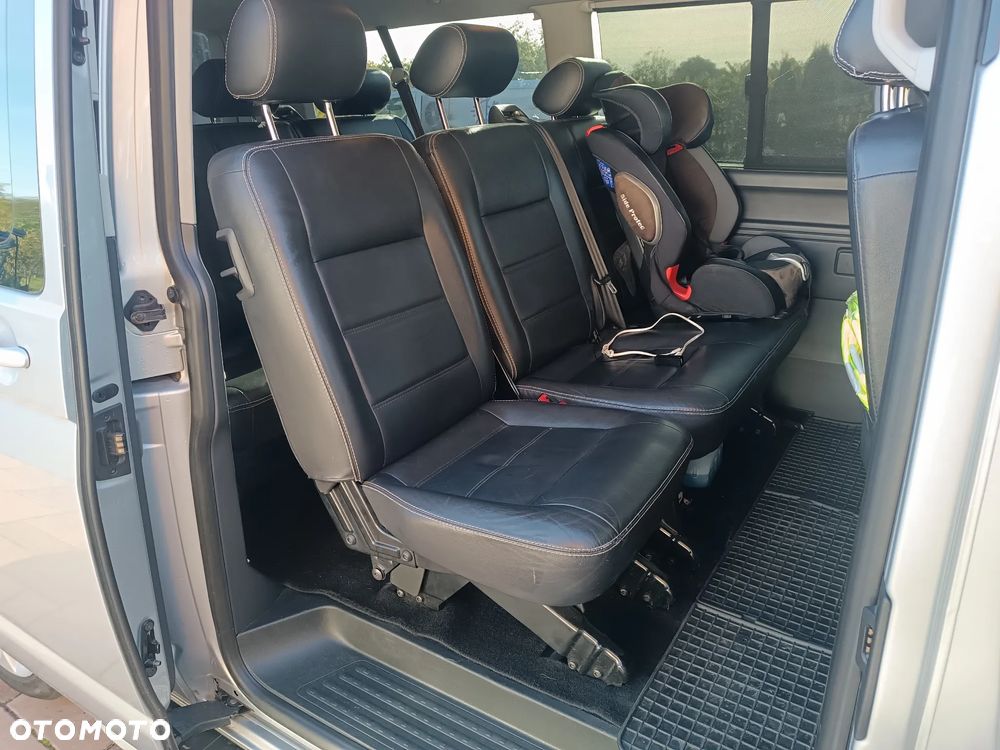 Volkswagen Caravelle - 6