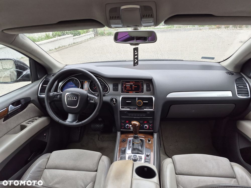 Audi Q7 - 6