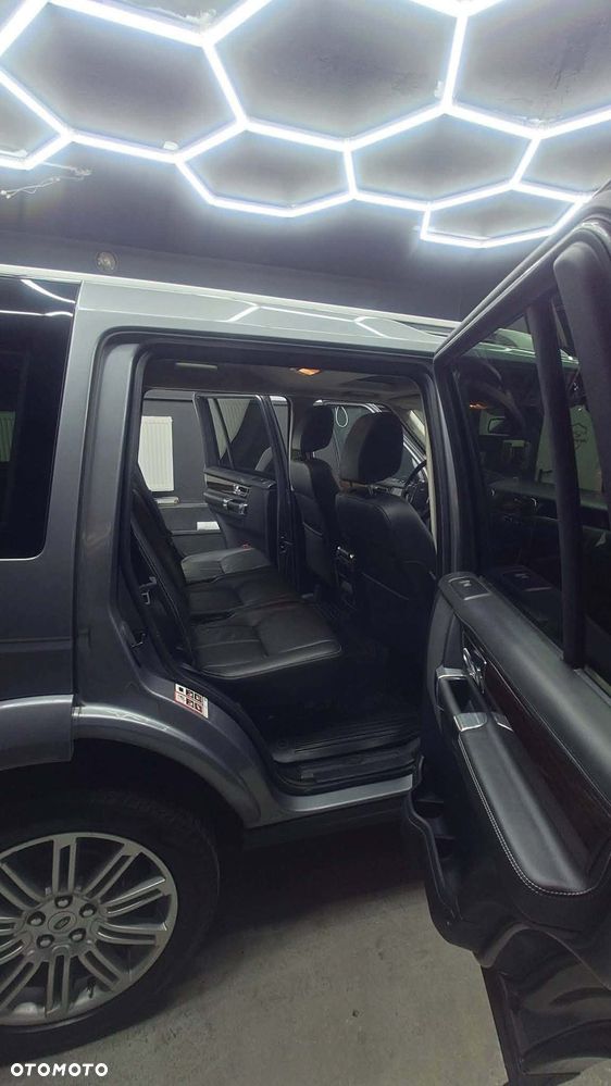 Land Rover Discovery 3.0 SD V6 HSE - 18