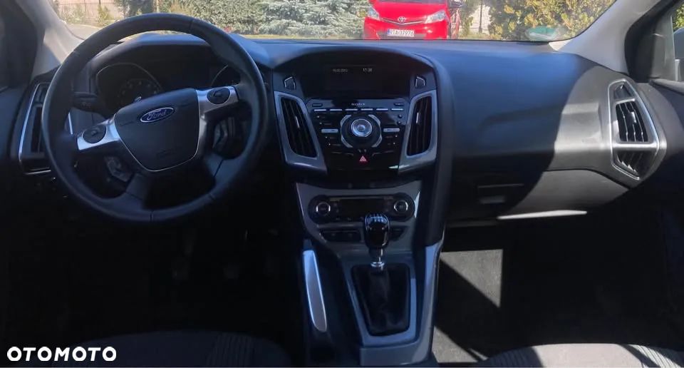 Ford Focus Turnier 1.0 EcoBoost Start-Stopp-System Titanium - 3