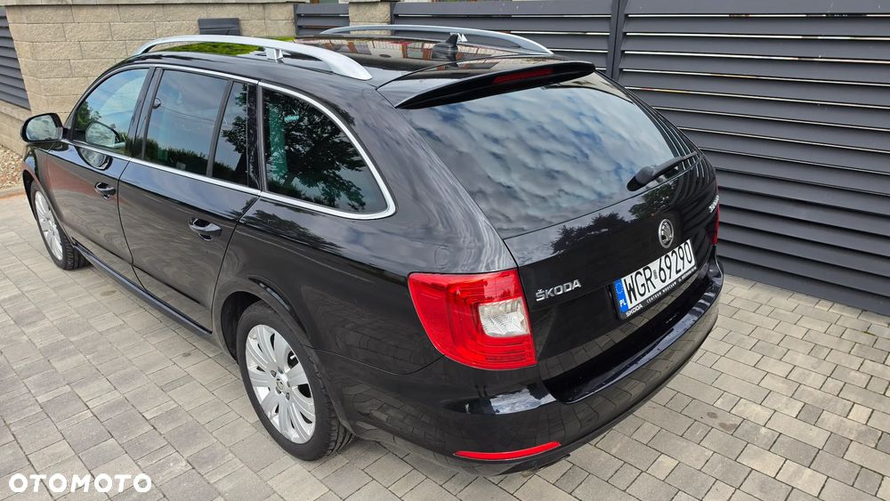 Skoda Superb 2.0 TDI Platinum Outdoor DSG - 4