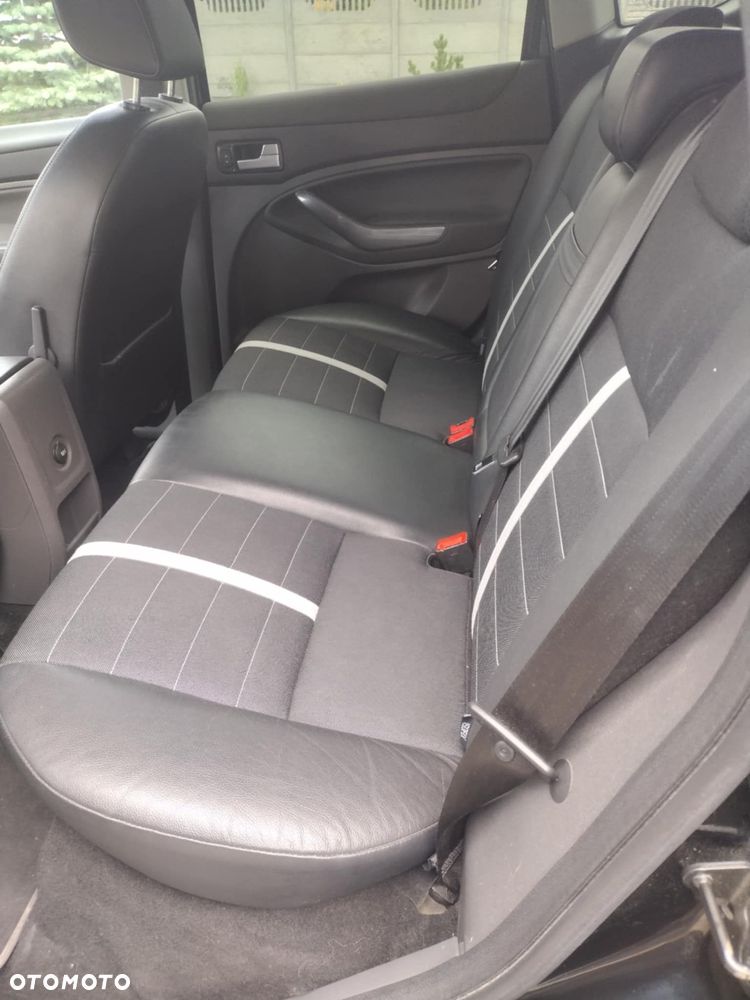 Ford Kuga 2.0 TDCi Titanium - 17