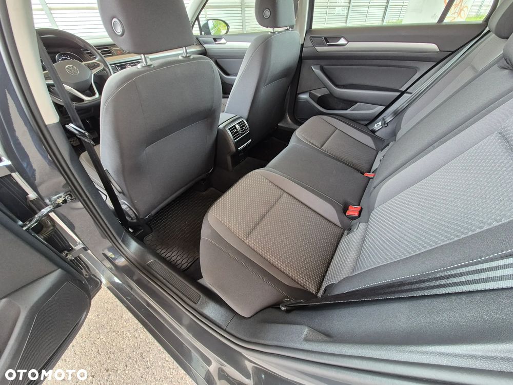 Volkswagen Passat 2.0 TDI EVO Essence - 7