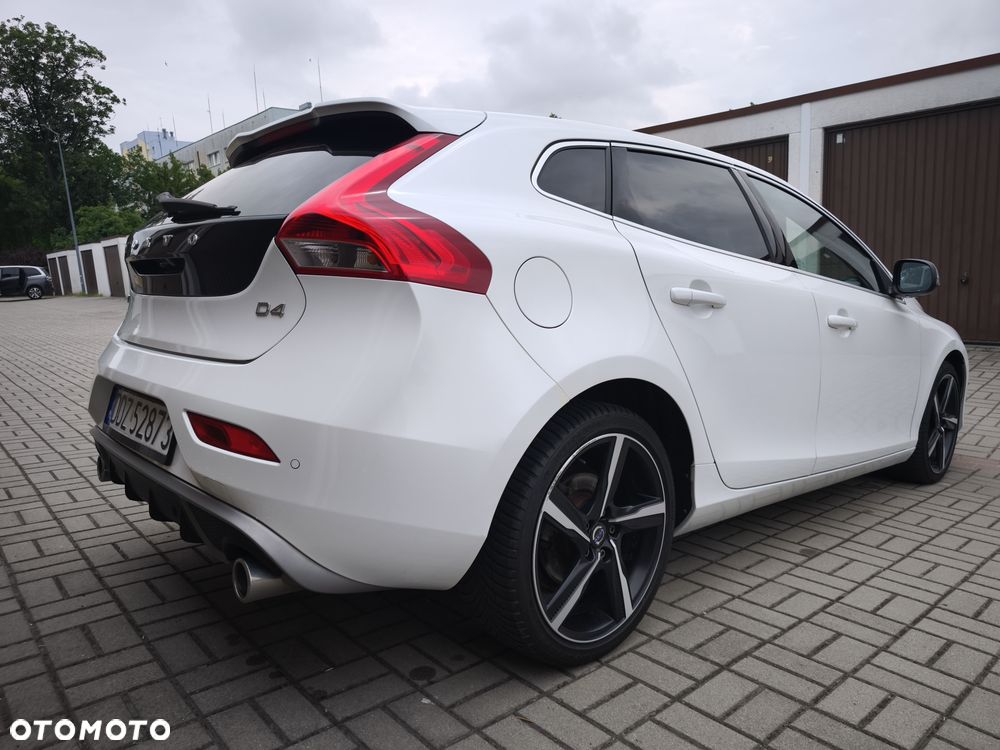 Volvo V40 D4 RDesign - 11