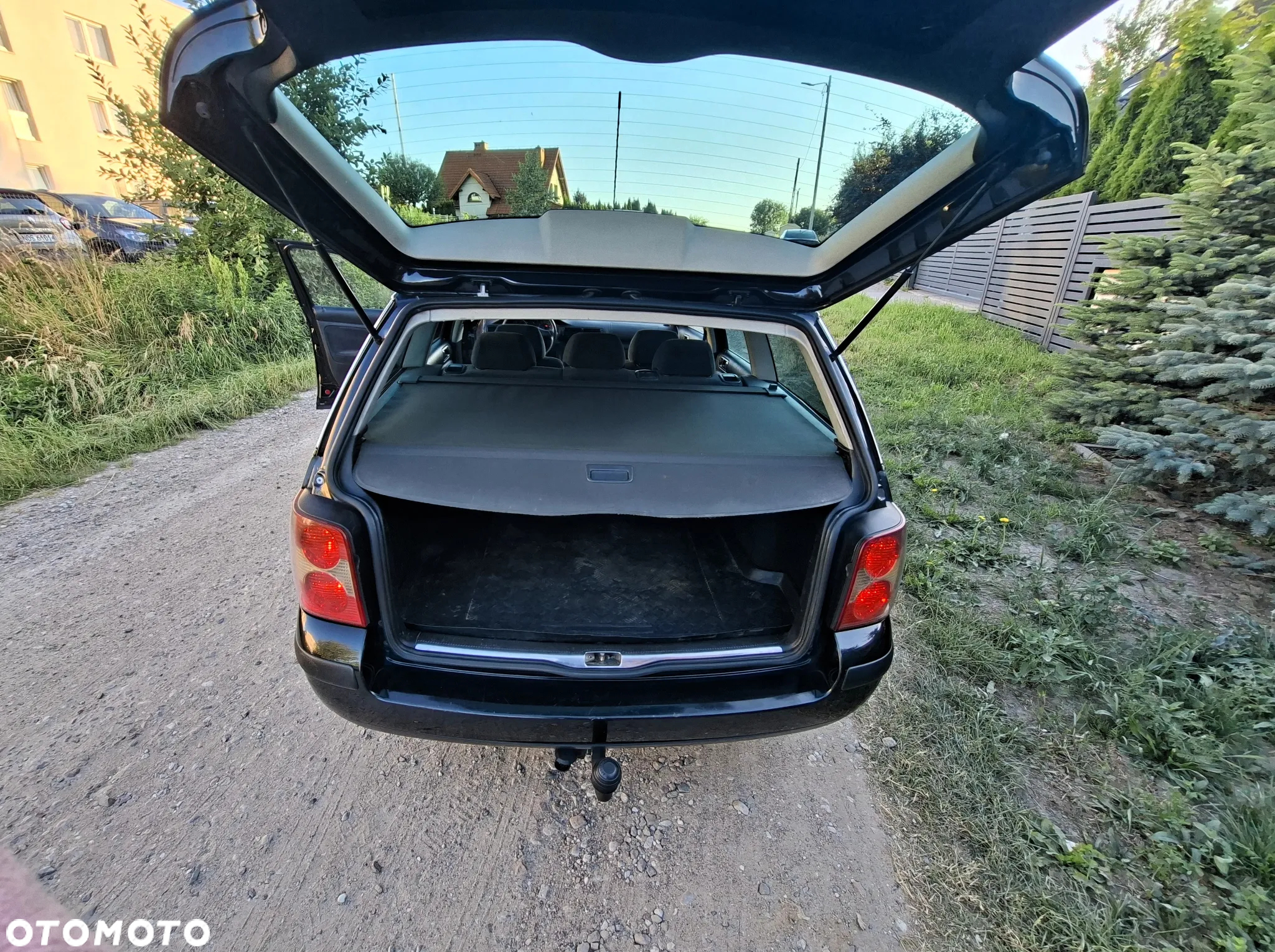 Volkswagen Passat 1.9 TDI Comfortline - 10