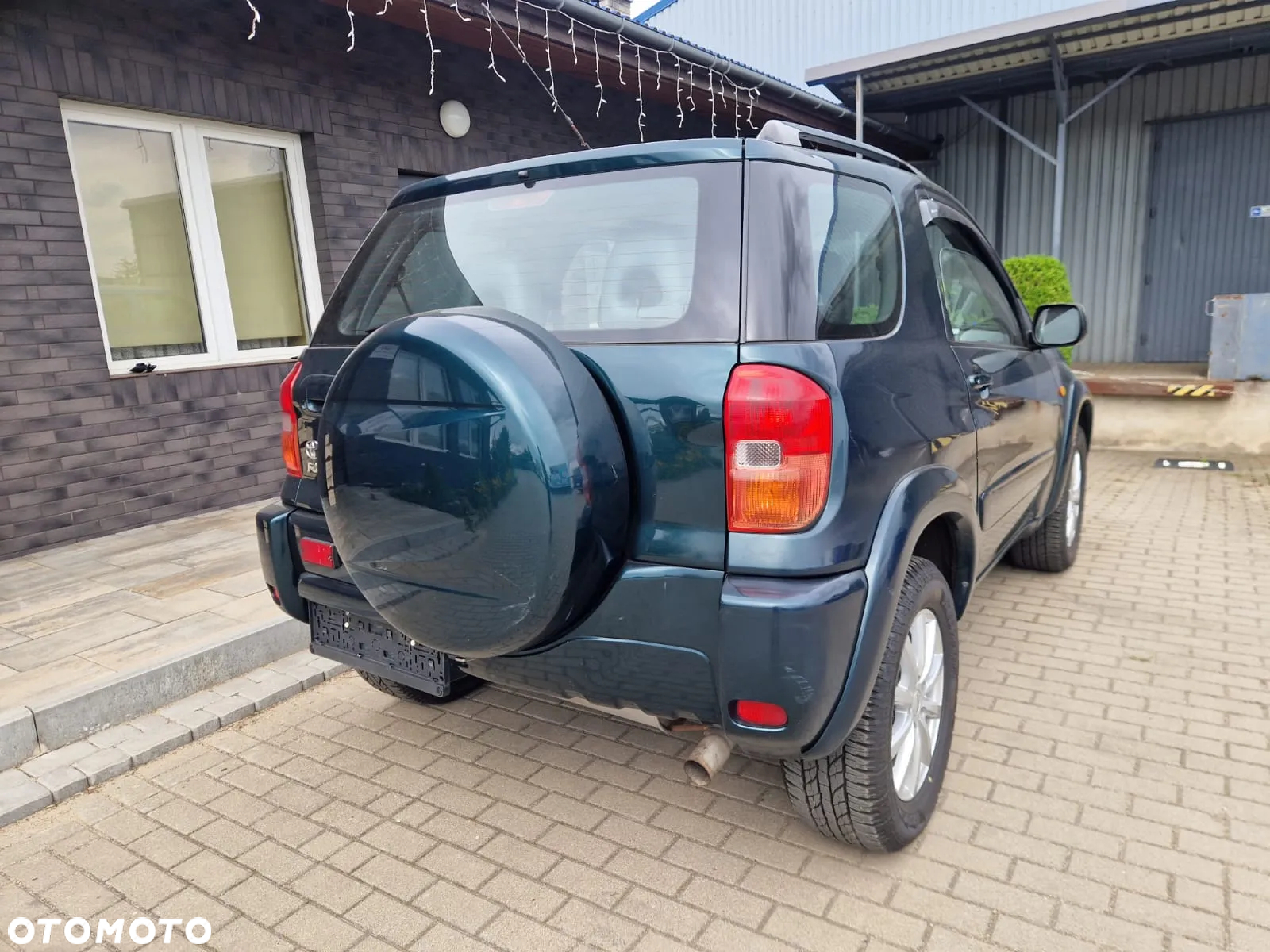 Toyota RAV4 - 6