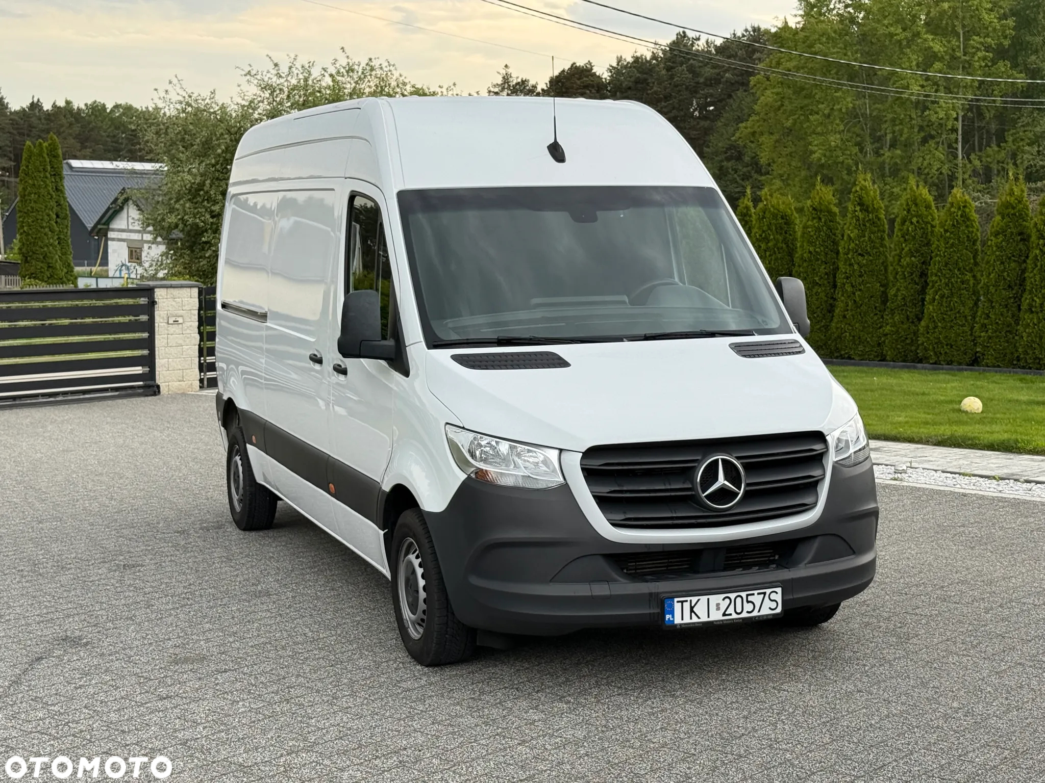 Mercedes-Benz L2H2 SALON PL. 84 tys. km! Stan idealny! - 29