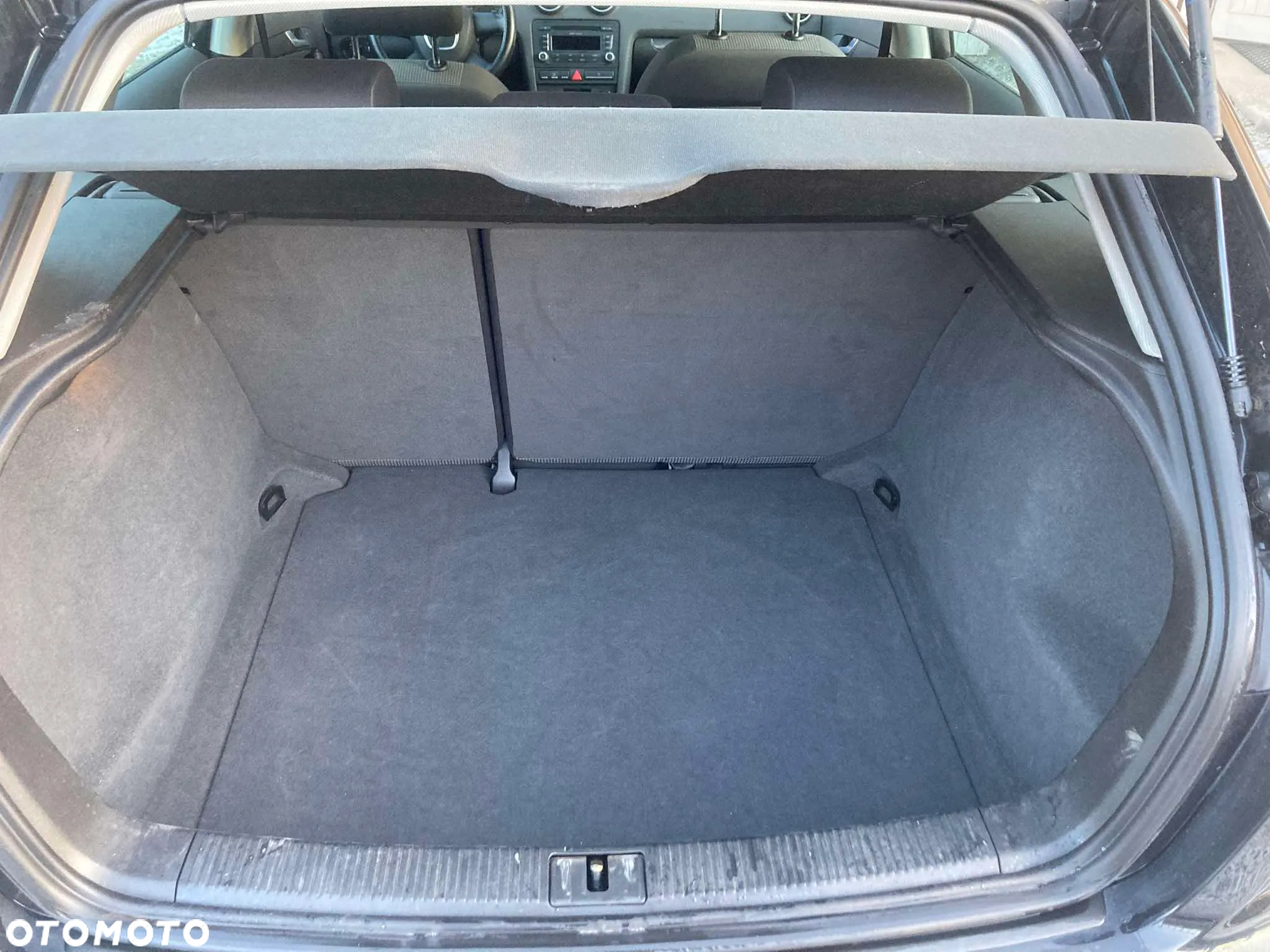 Audi A3 1.6 FSI Sportback Attraction - 10