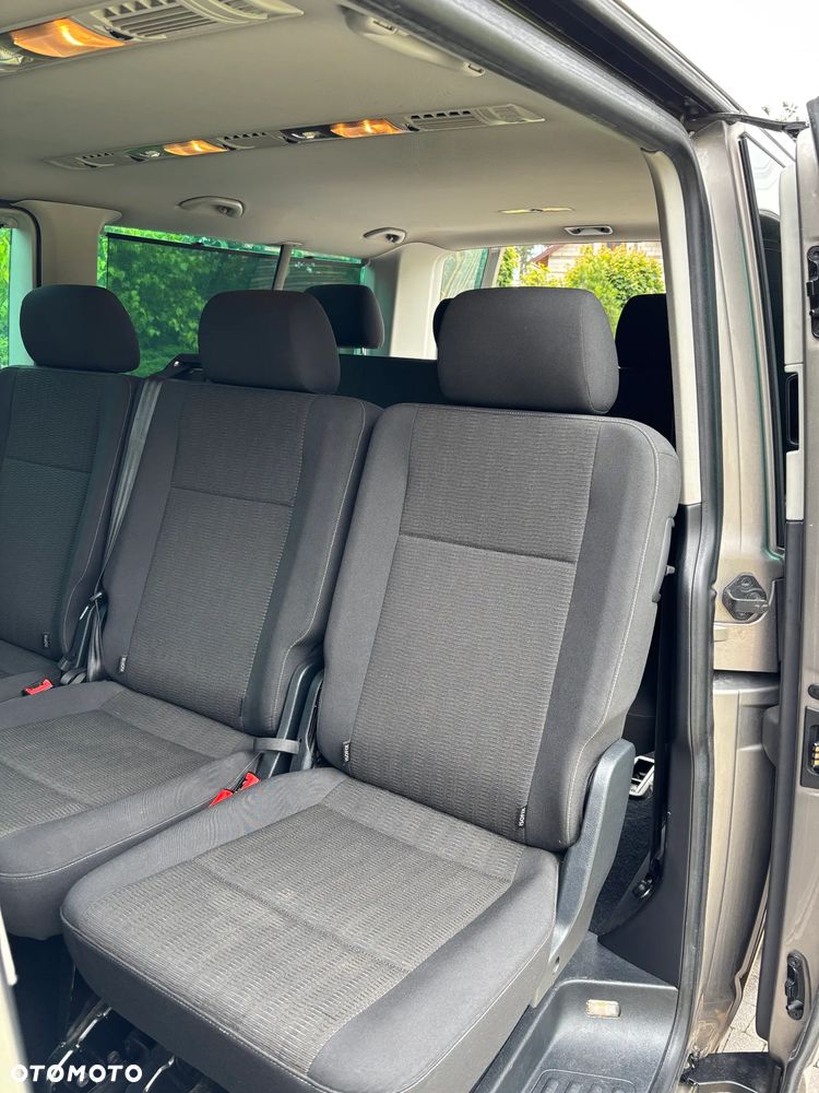 Volkswagen Caravelle 2.0 TDI L2 Comfortline DSG - 21