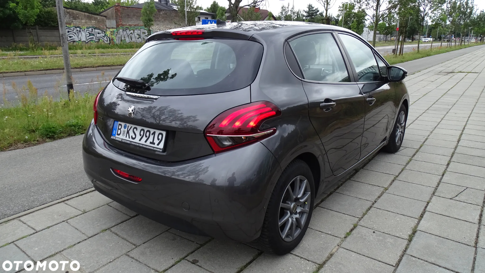 Peugeot 208 PureTech 82 Stop & Start Signature - 13
