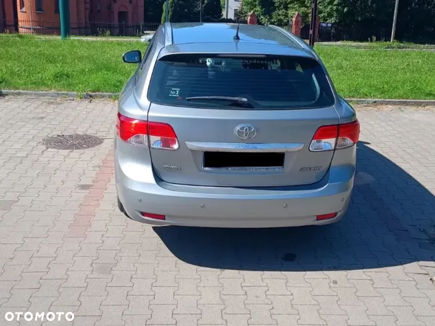 Toyota Avensis 2.0 D-4D Active - 4