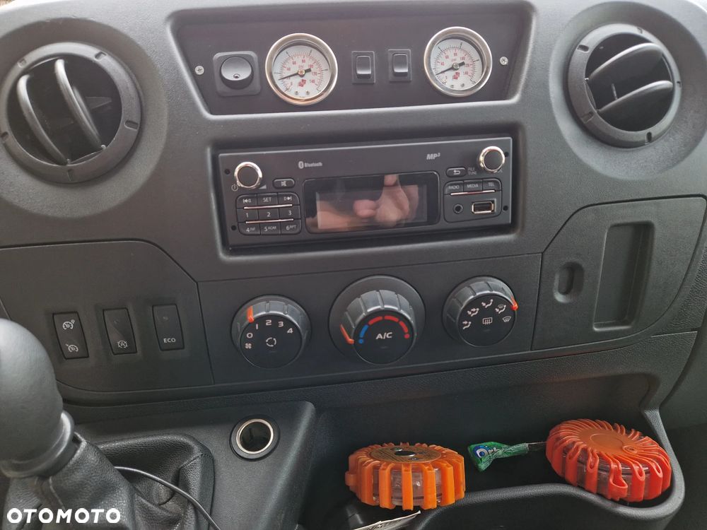Renault Master - 18