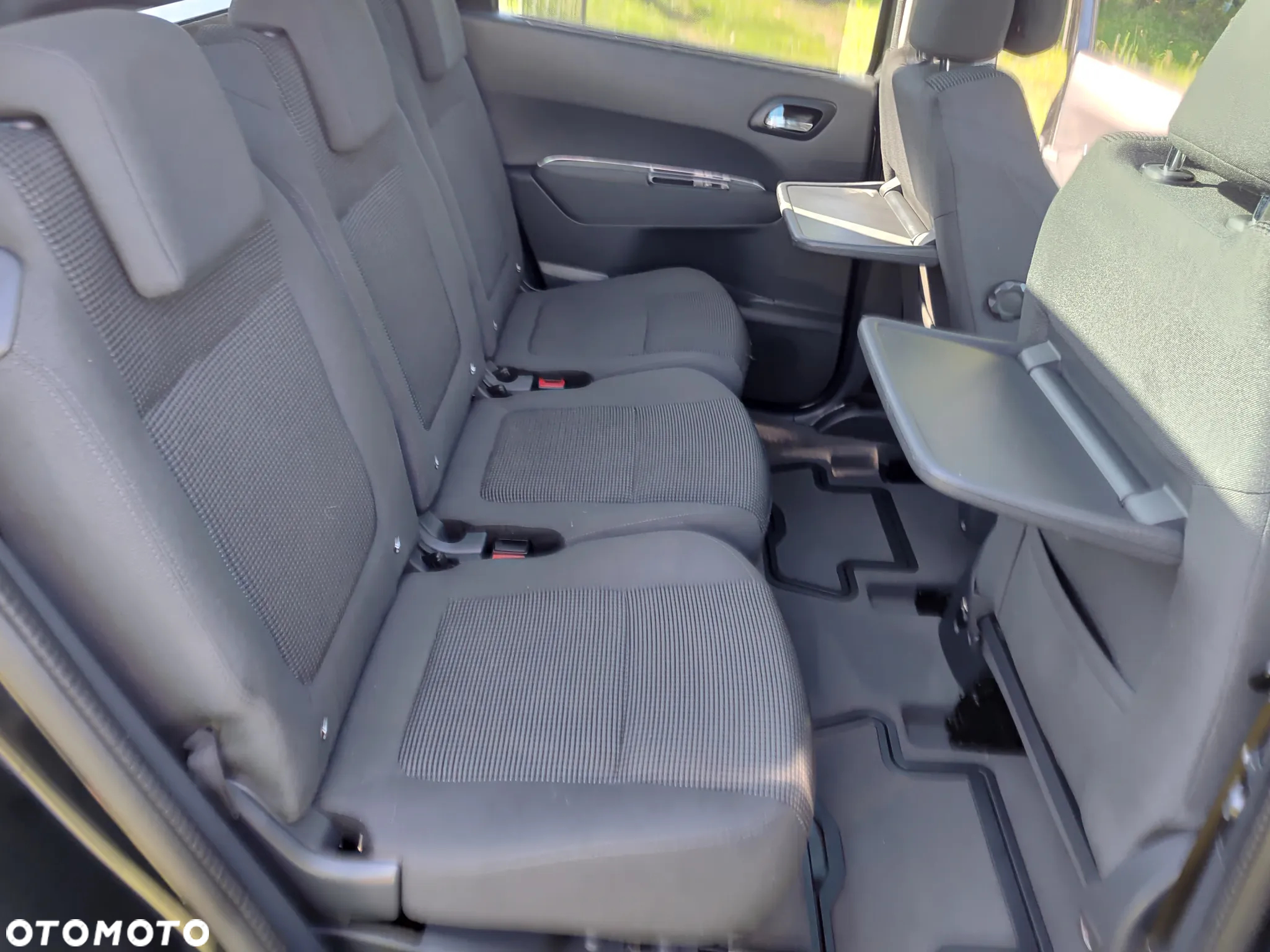 Peugeot 5008 1.6 HDi Business Line 7os - 19